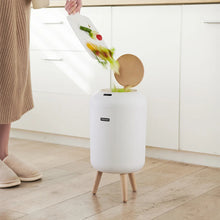 Load image into Gallery viewer, Touchless Trash Can - Image 1