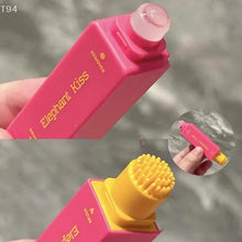 Load image into Gallery viewer, Stain Remover Pen - Image 11

