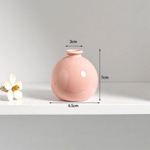 Load image into Gallery viewer, Pastel Flower Vase - Image 13
