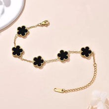 Load image into Gallery viewer, Clover Charm Bracelet - Image 15
