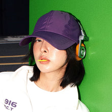 Load image into Gallery viewer, Wireless Retro Headphones - Image 3
