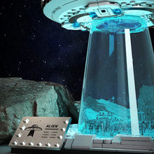 Load image into Gallery viewer, UFO Building Block Set - Image 4
