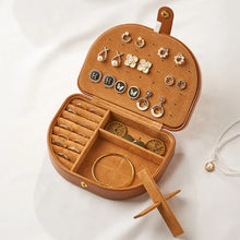 Load image into Gallery viewer, Travel Jewelry Case - Image 3
